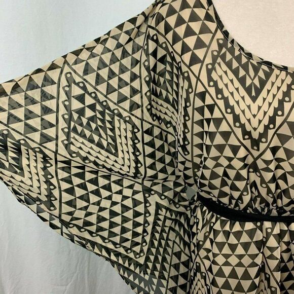 As U Wish Geometric Print Dress L Tie Elastic Waist Dolman Sleeves Black Tan - Picture 3 of 6